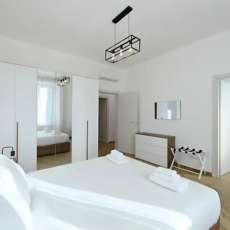 Modern Luxury 아파트