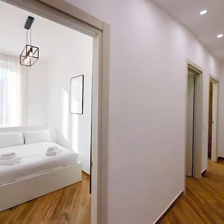 Modern Luxury 아파트